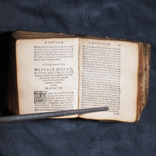Load image into Gallery viewer, Augustinus, Aurelius, Heiliger. 1594. Divi Aurelii Augustini hipponensis episcopi Meditationes, Soliloquia & Manuale.