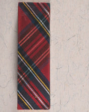 Load image into Gallery viewer, Imitation of Christ. Thomas a Kempis. Odd minutes with the Imitation of Christ. Selections by Dr Lindsay. Tartan. Bryce, David & Son. Glasgow. Circa 1890.