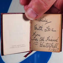 Load image into Gallery viewer, Goldsmith, Oliver. Vicar of Wakefield >>MINIATURE BOOK<< Publication Date: 1900 Condition: Very Good. Binding Variant C. >>MINIATURE BOOK<<