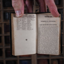 Load image into Gallery viewer, Etrennes Interessantes des Quatre Parties du Monde Contenant le Calendrier, les Naissances de la famille royale et des souverains de l'Europe pour l'Annee 1844. Janet, P.C.L. Publication Date: 1843 CONDITION: VERY GOOD
