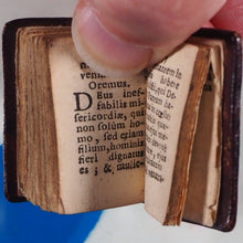 Load image into Gallery viewer, Exercice du Chretien [early 18th century miniature book]. Publication Date: 1737 Condition: Very Good. >>MINIATURE BOOK<<
